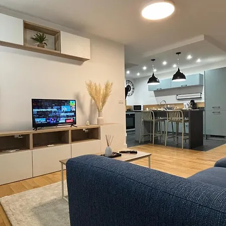 Moderne & Cosy Avec Parking 10 Min Centre Lyon Caluire-et-Cuire