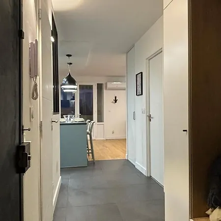 Moderne & Cosy Avec Parking 10 Min Centre Lyon
